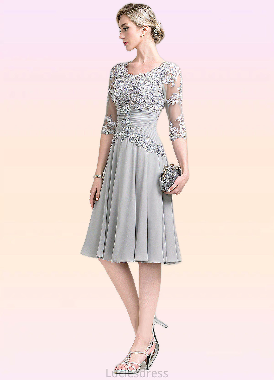 Sage A-Line Scoop Neck Knee-Length Chiffon Mother of the Bride Dress With Ruffle Appliques Lace HF126P0014715