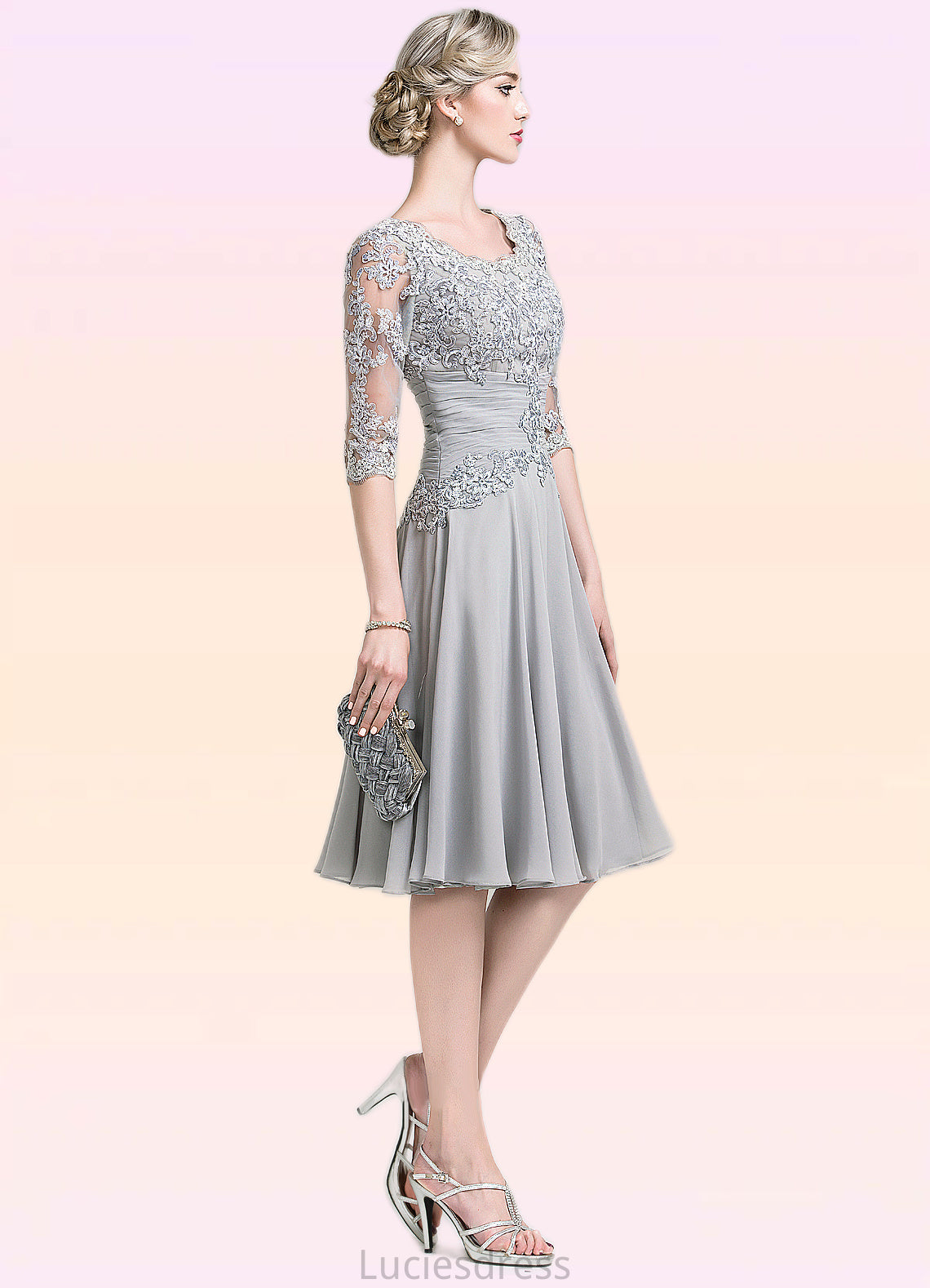 Sage A-Line Scoop Neck Knee-Length Chiffon Mother of the Bride Dress With Ruffle Appliques Lace HF126P0014715