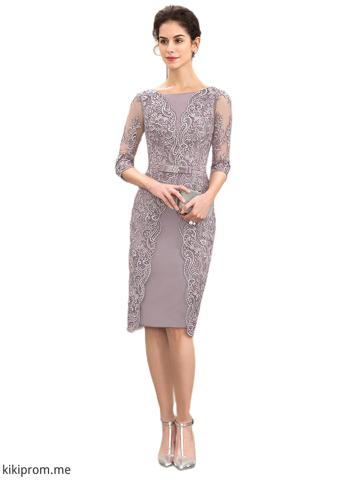 Paris Sheath/Column Scoop Neck Knee-Length Satin Lace Mother of the Bride Dress With Beading Bow(s) STF126P0014727