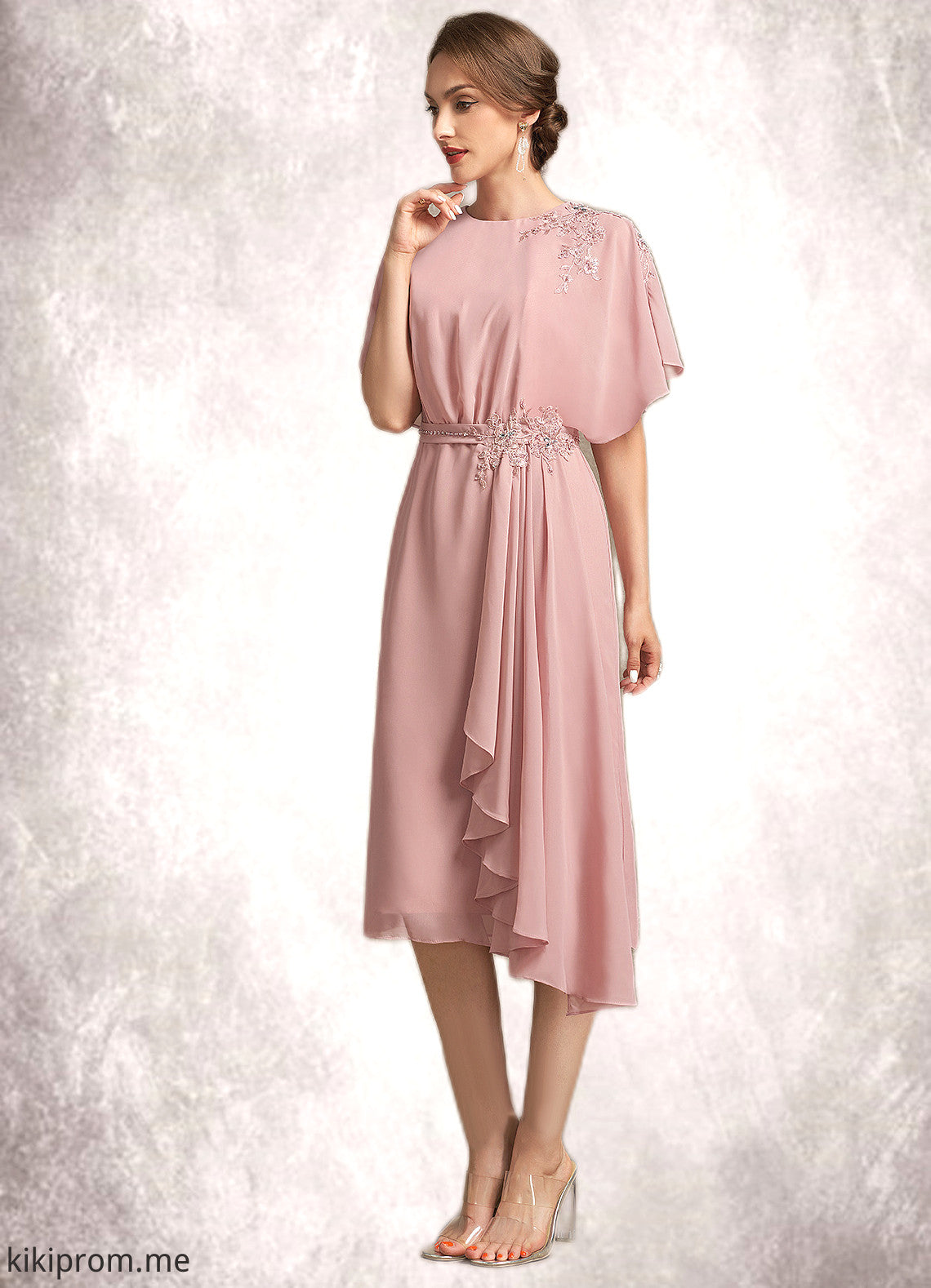 Alyssa Sheath/Column Scoop Neck Knee-Length Chiffon Mother of the Bride Dress With Appliques Lace STF126P0014829