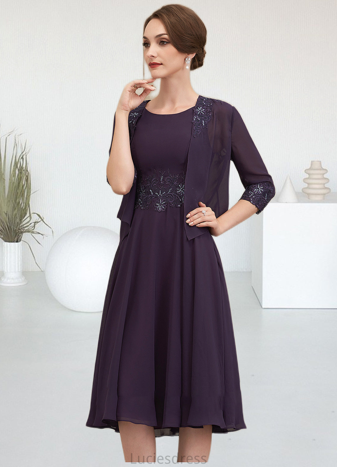 Helga A-Line Scoop Neck Knee-Length Chiffon Lace Mother of the Bride Dress With Sequins HF126P0014968