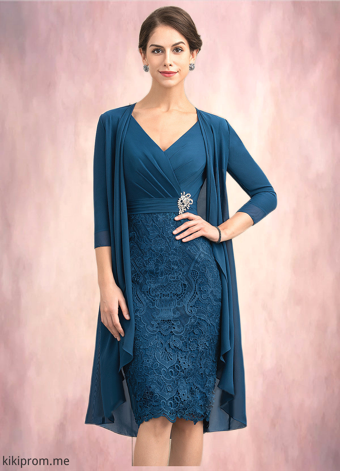 Zara Sheath/Column V-neck Knee-Length Chiffon Lace Mother of the Bride Dress With Crystal Brooch STF126P0014972