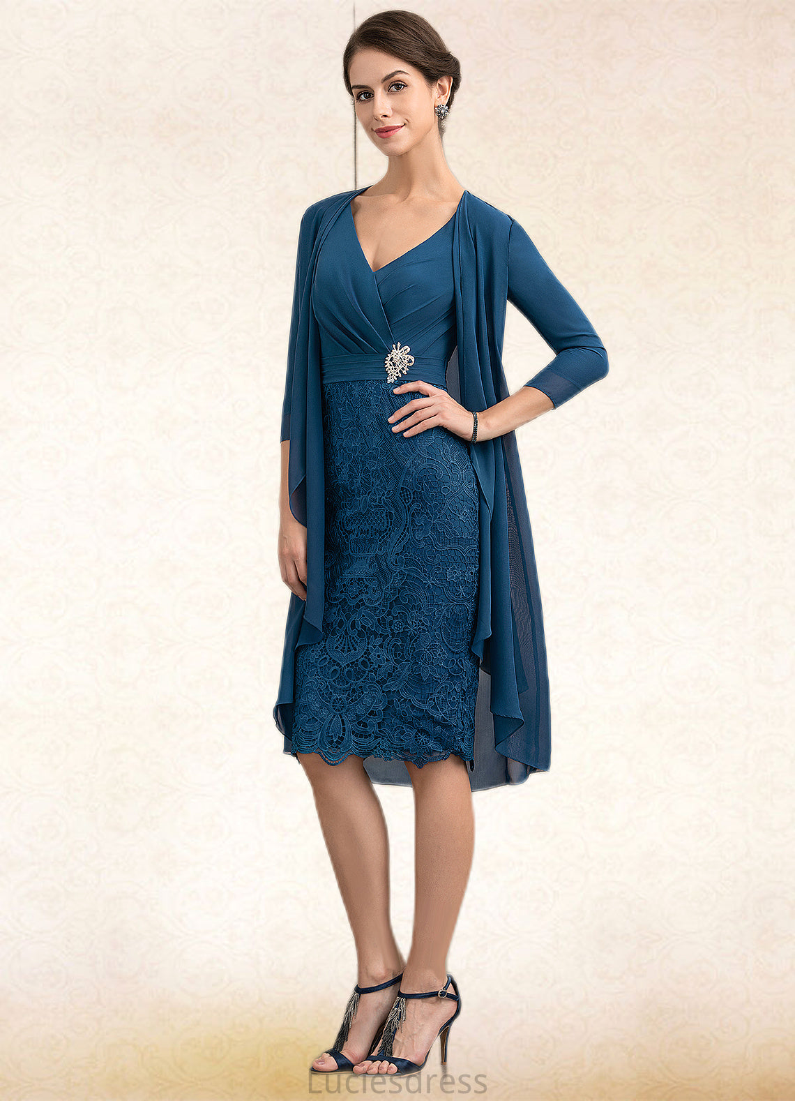 Claire Sheath/Column V-neck Knee-Length Chiffon Lace Mother of the Bride Dress With Crystal Brooch HF126P0014972