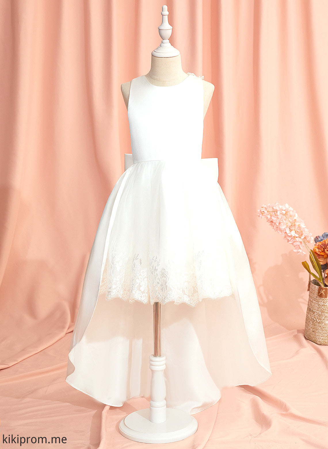 With Flower Ball-Gown/Princess Lace/Bow(s) Satin/Tulle Damaris Neck Flower Girl Dresses Girl Asymmetrical Scoop Dress - Sleeveless