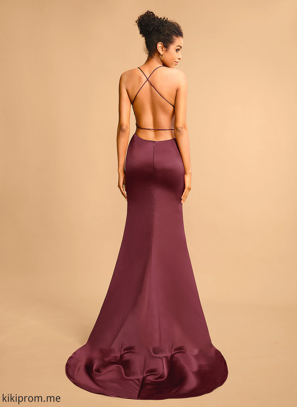 Sheath/Column V-neck With Prom Dresses Ina Pleated Train Satin Sweep