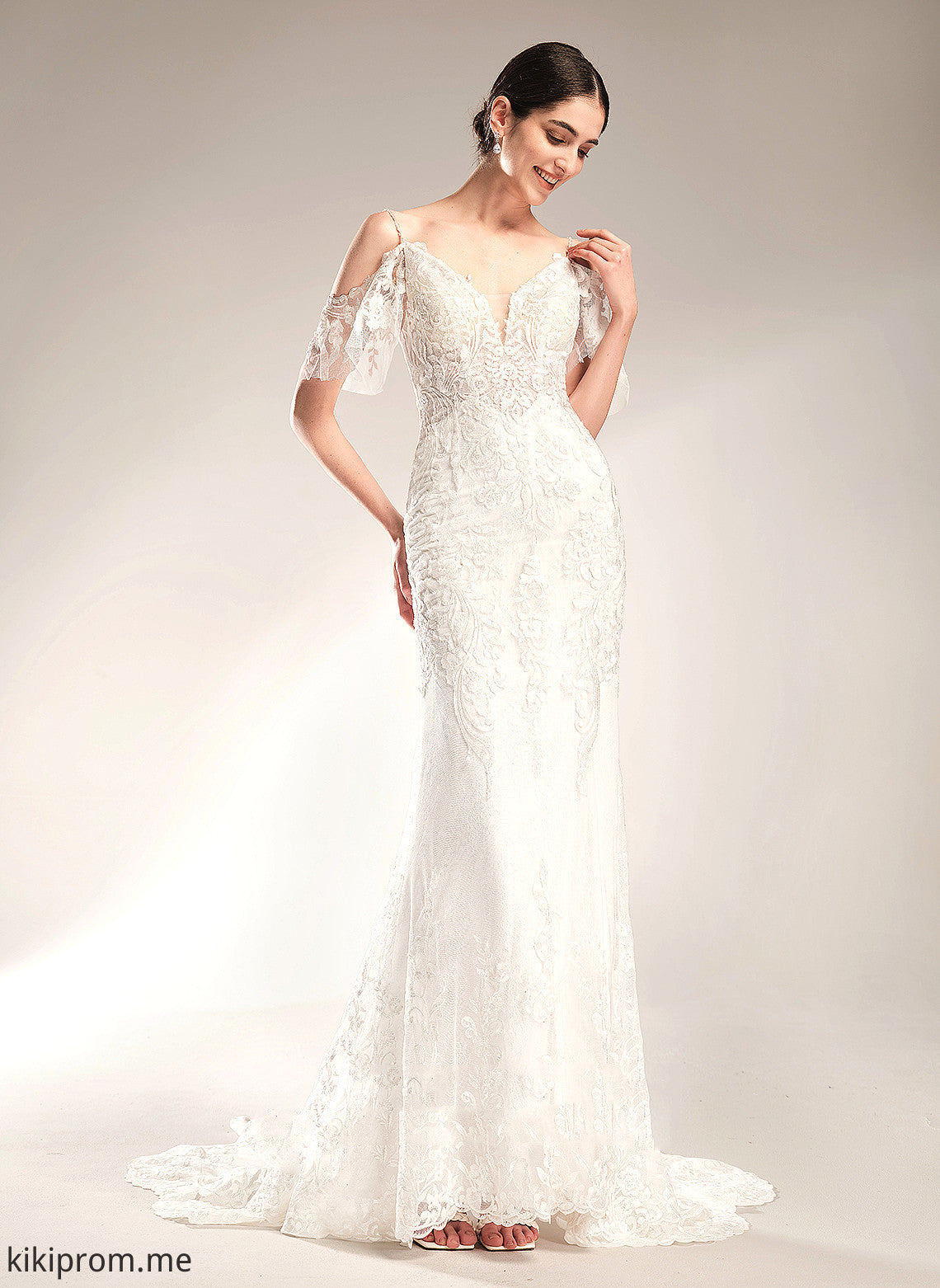 Lace V-neck Wedding Dresses Trumpet/Mermaid Wedding Dress Chapel Sequins Beading Train With Tulle Diana