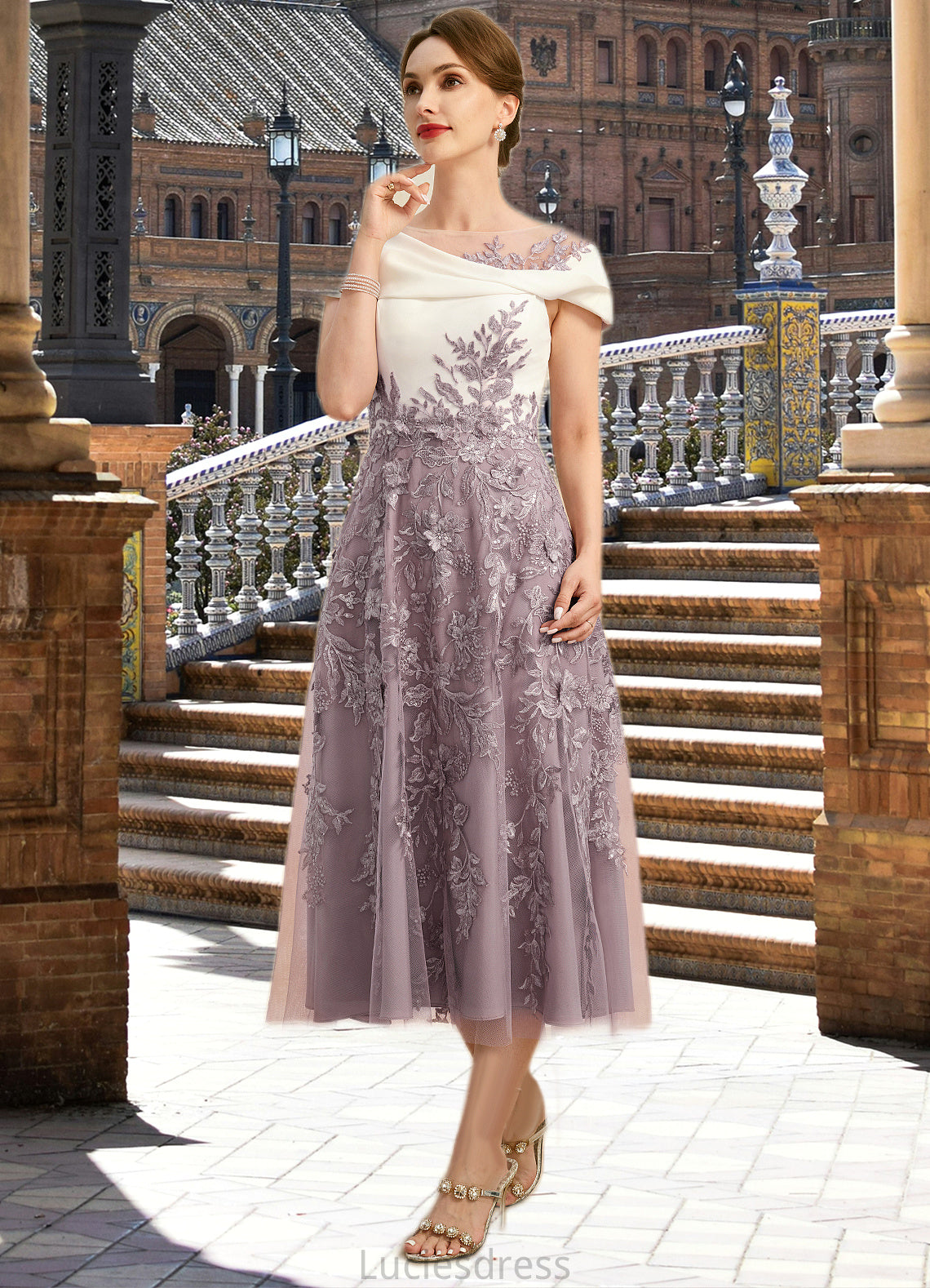 Coral A-line Scoop Tea-Length Chiffon Lace Mother of the Bride Dress With Sequins HFP0021773