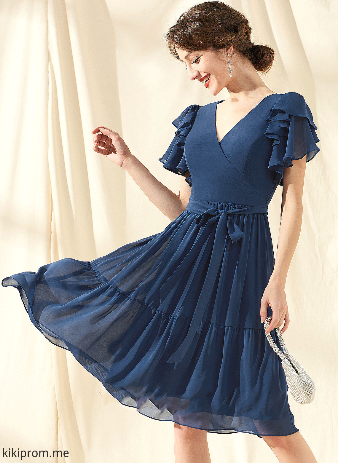 With Dress Chiffon Homecoming Taryn A-Line V-neck Cascading Knee-Length Ruffles Bow(s) Homecoming Dresses