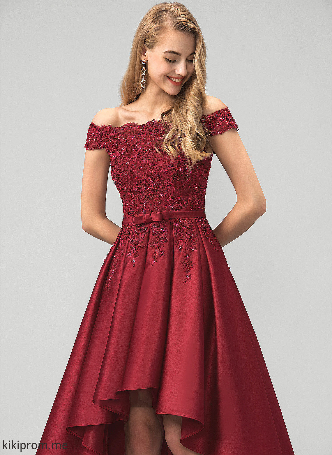 Bow(s) Prom Dresses Ball-Gown/Princess Off-the-Shoulder Beading Asymmetrical Sequins With Lace Evelyn Satin