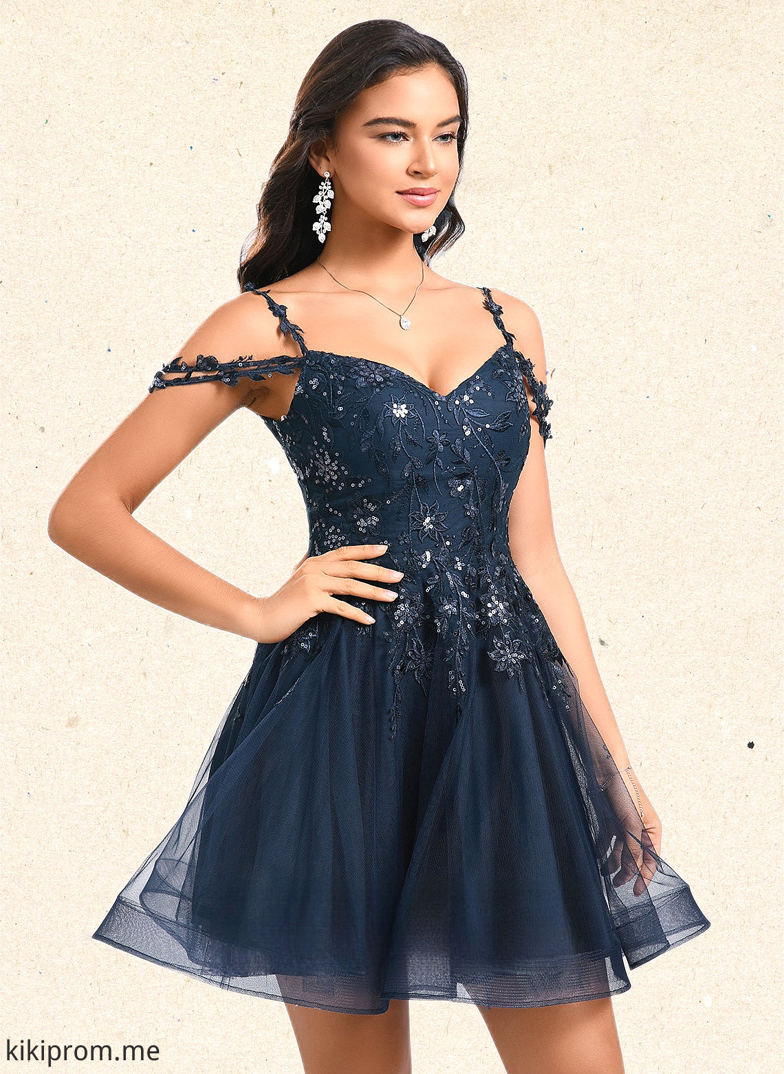 Elliana A-line V-Neck Short Tulle Lace Homecoming Dress With Sequins HFP0025642