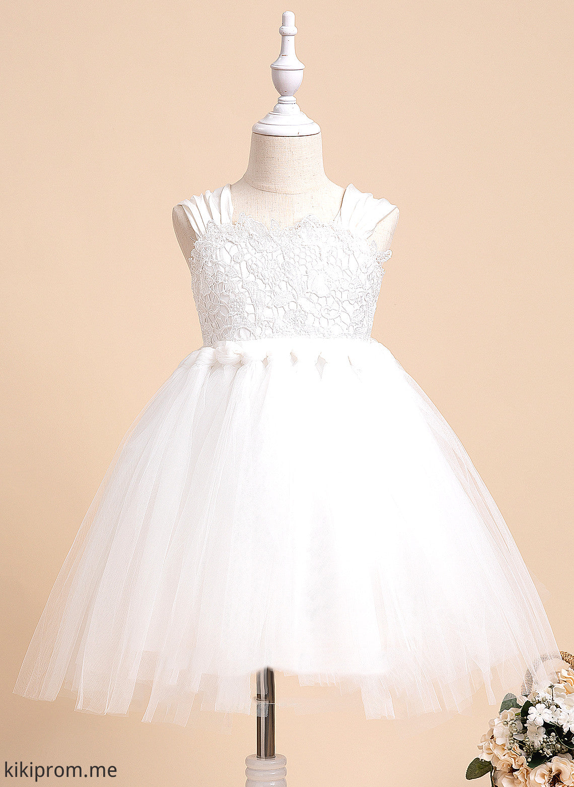 Ball-Gown/Princess Tulle Knee-length Neckline Flower Square Flower Girl Dresses Gia Dress Sleeveless With Bow(s) Girl -