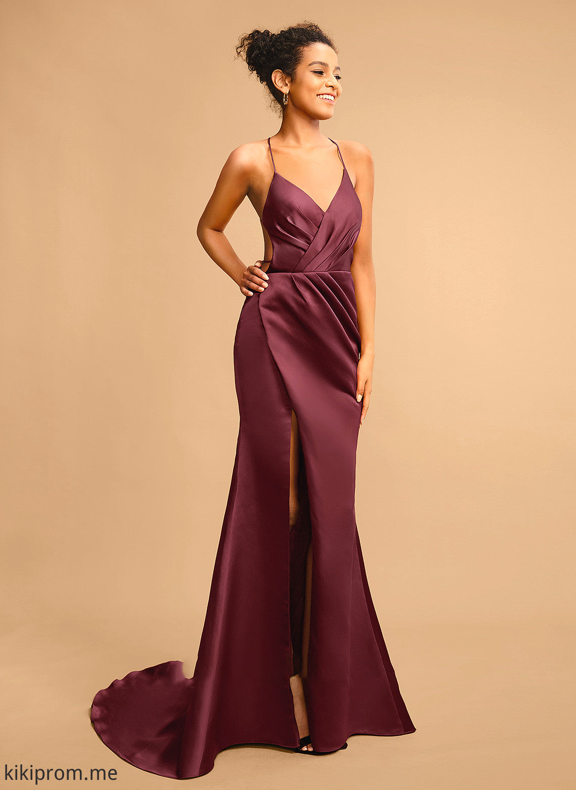 Sheath/Column V-neck With Prom Dresses Ina Pleated Train Satin Sweep