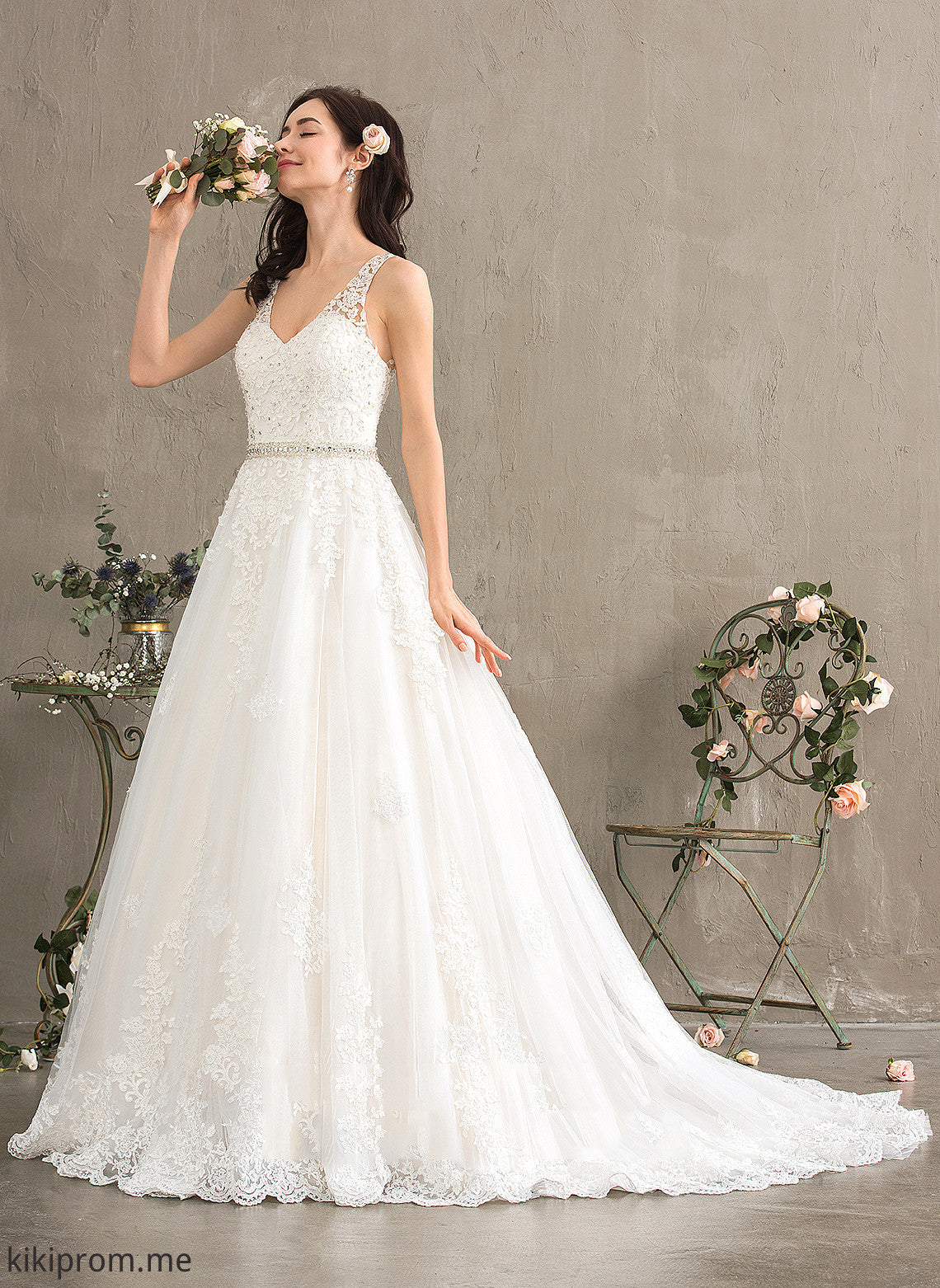 Sequins Beading Court Miah Ball-Gown/Princess V-neck Train Wedding Tulle Wedding Dresses With Dress Lace