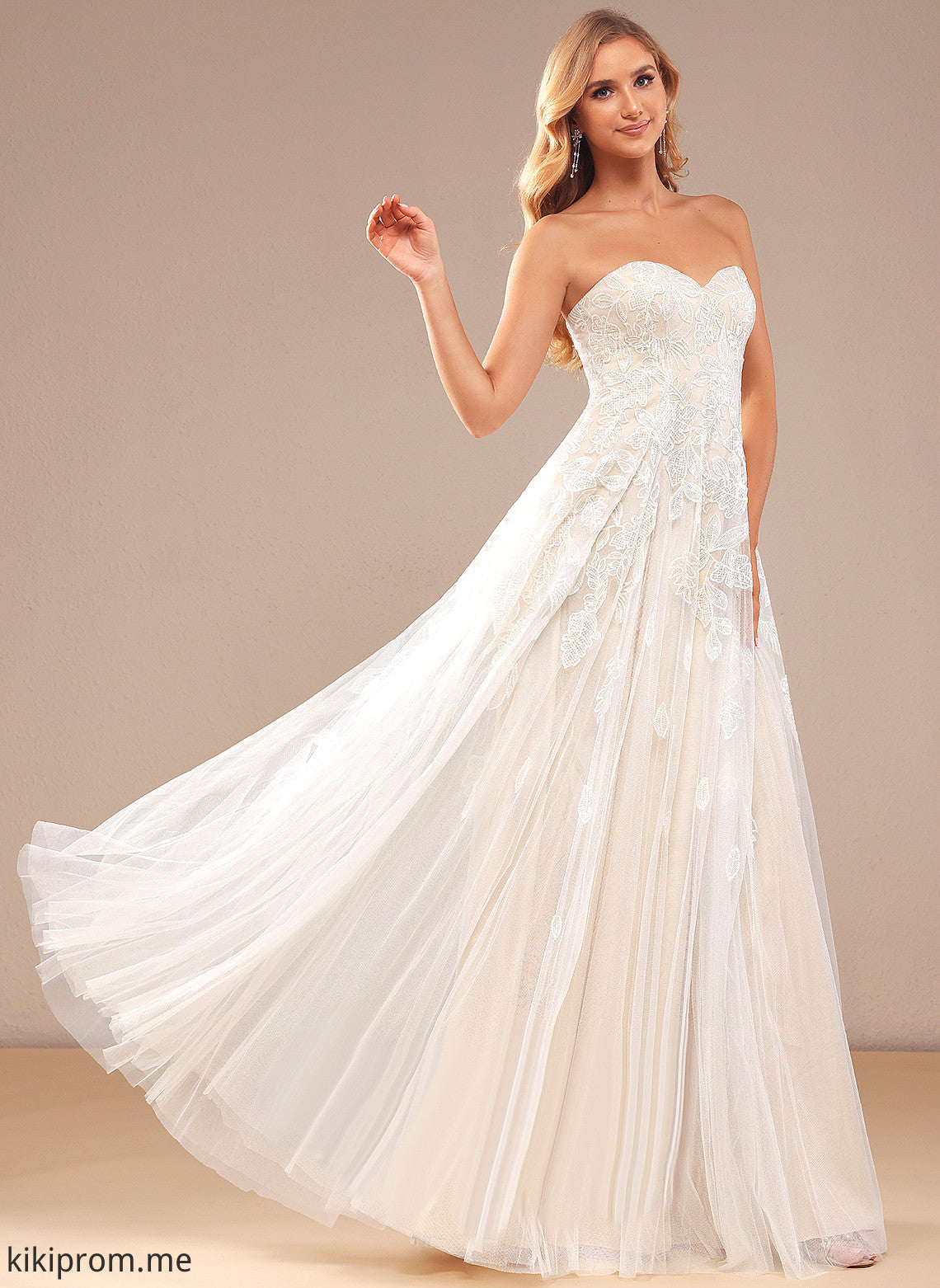 Wedding A-Line Sequins Gia With Sweetheart Floor-Length Dress Wedding Dresses Lace