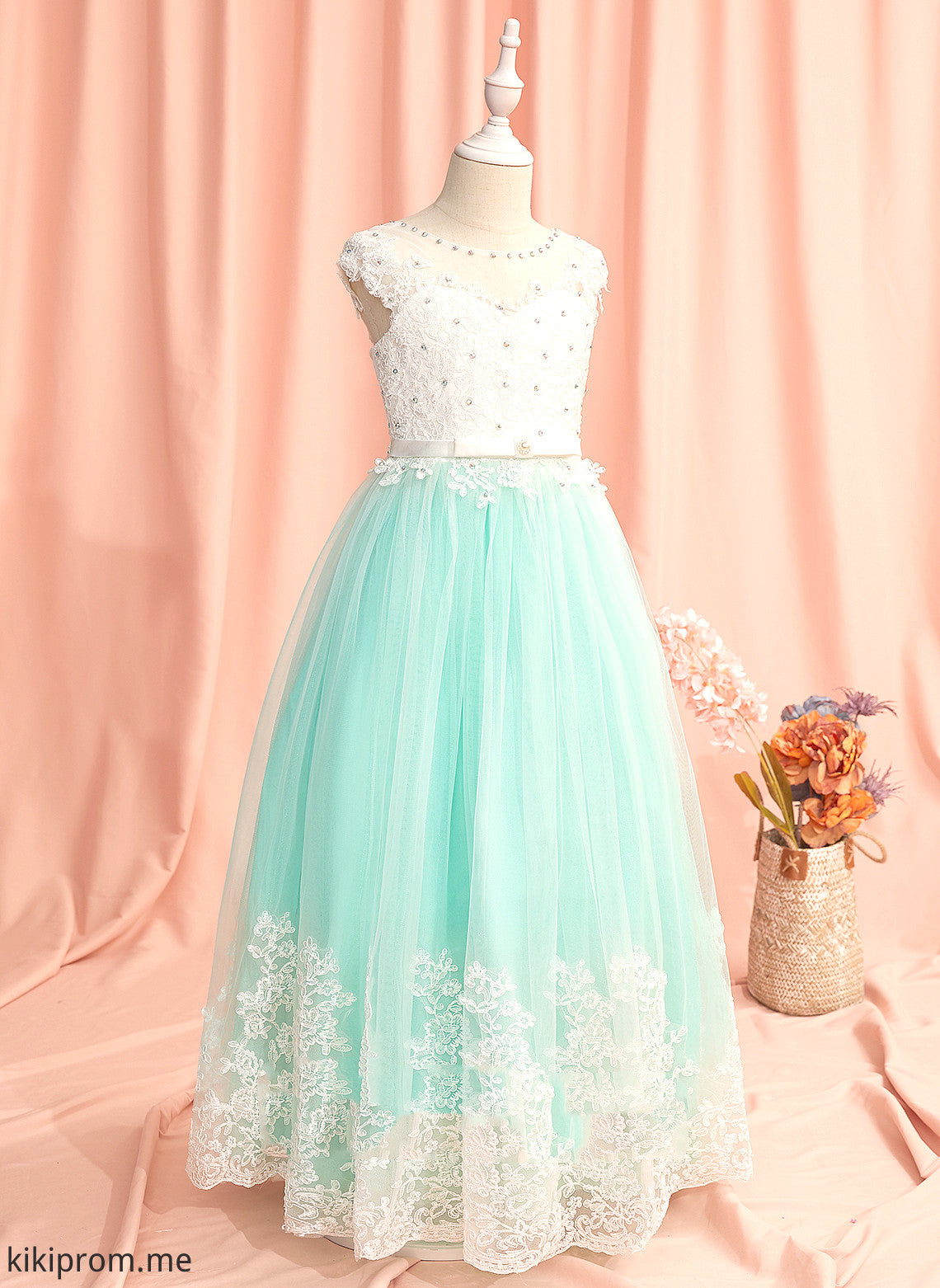 With Back Sleeveless Scoop Floor-length Girl Dress Flower Girl Dresses Lace/Beading/Bow(s)/V Tulle Ball-Gown/Princess Flower - Kathryn Neck