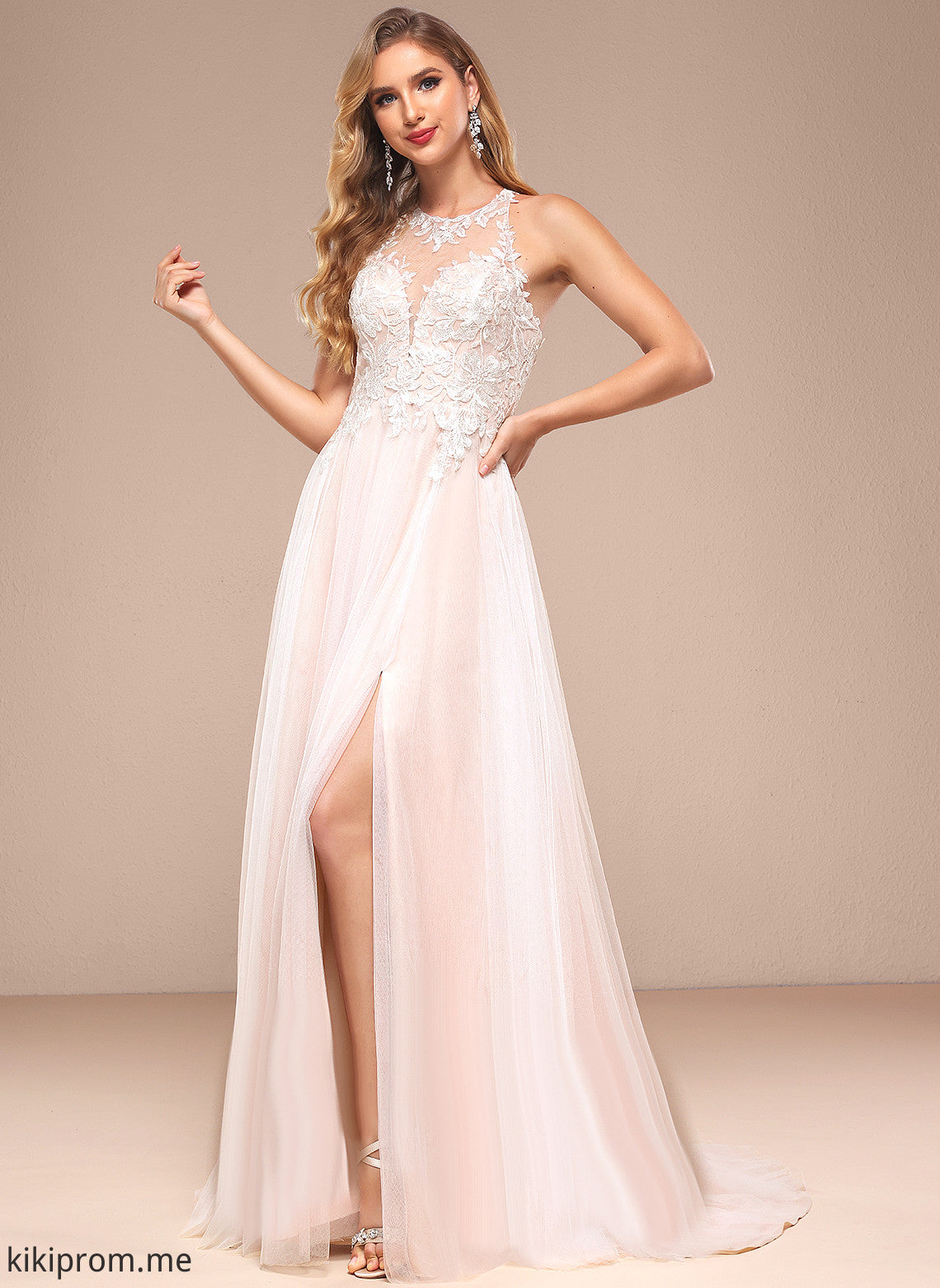 A-Line Wedding Dresses Train Dress Sweep Halter Sequins Beading Lana Wedding With Lace Tulle