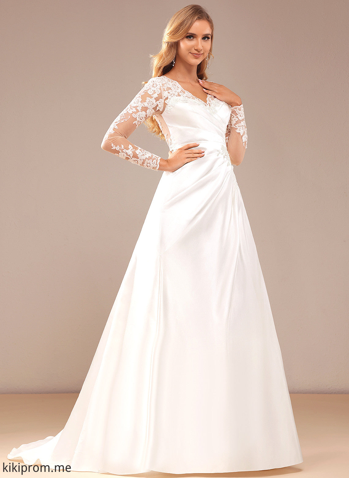 Sequins Wedding Dresses Wedding Lace Lace Eliza Court With Dress Train V-neck Satin A-Line