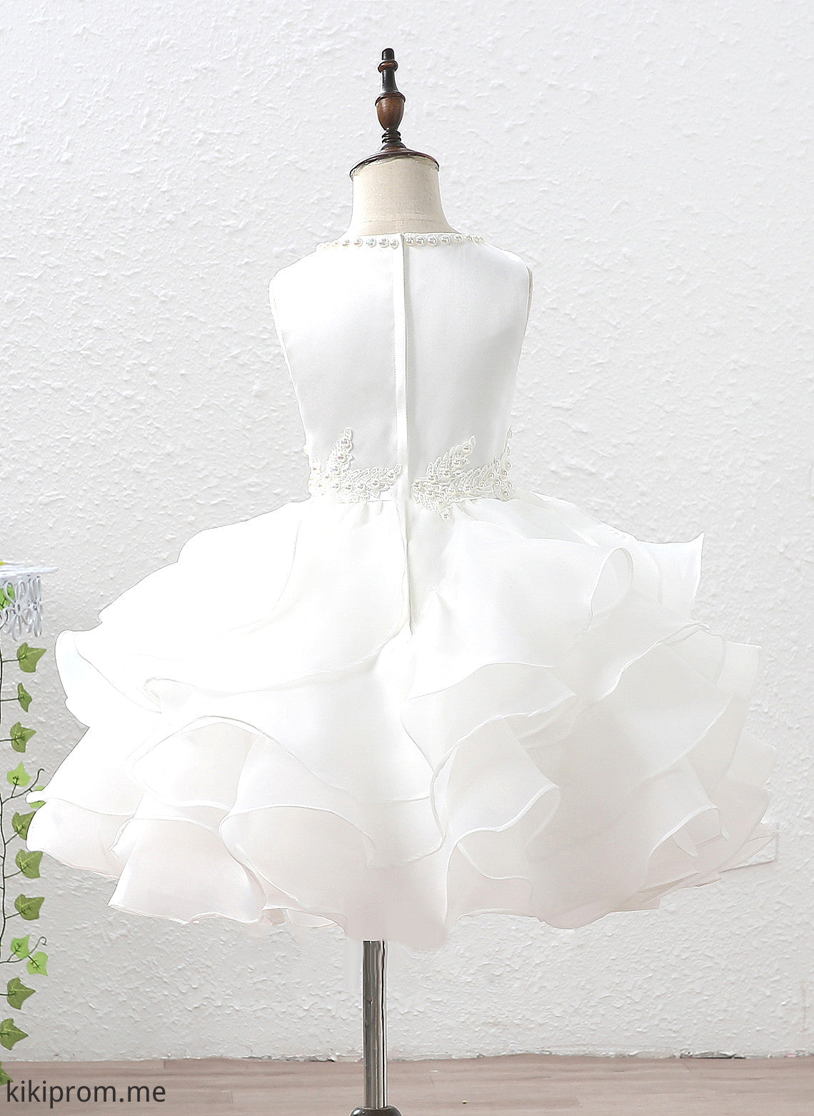 Court - Ruffles/Beading/Appliques Organza/Satin Flower Girl Dresses Hazel Neck Dress Sleeveless Scoop Ball-Gown/Princess Flower With Train Girl