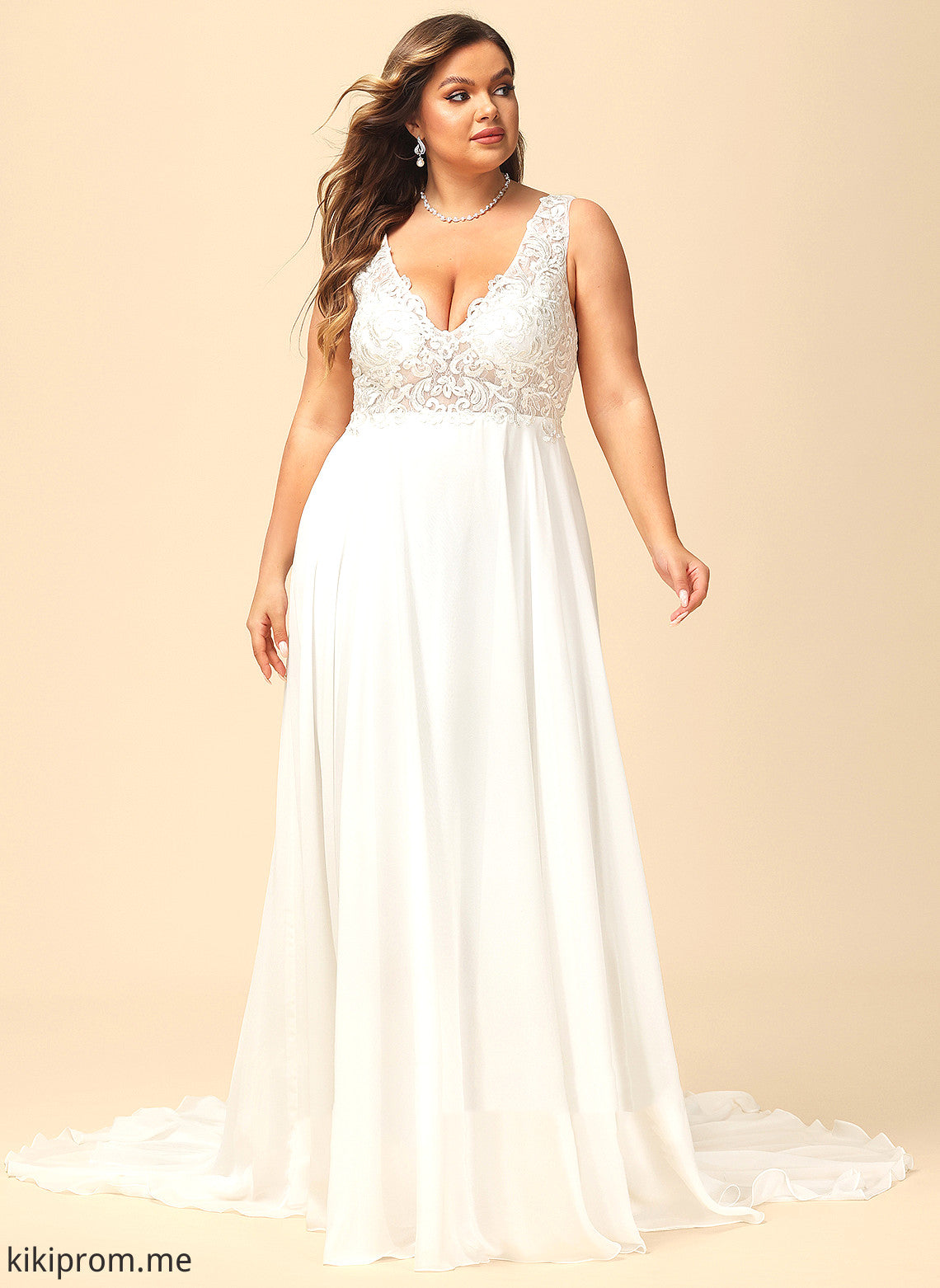 Court Genevieve Lace Wedding Dresses Chiffon Wedding A-Line V-neck Dress Train