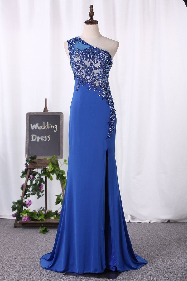 2024 Prom Dresses One Shoulder Mermaid With Applique And PLMPBTKF