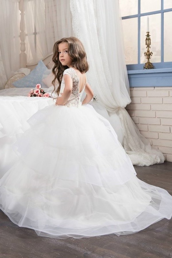 2024 Flower Girl Dresses Ball Gown Scoop Short Sleeves Tulle With PX1YGPSY