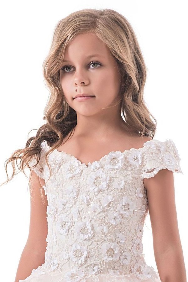 2024 Flower Girl Dresses Off The Shoulder Tulle With Applique P47D3KG7