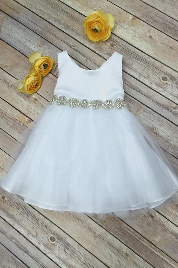 2024 Scoop Bowknot Knee-length Ivory Organza Beads Sleeveless Flower Girl