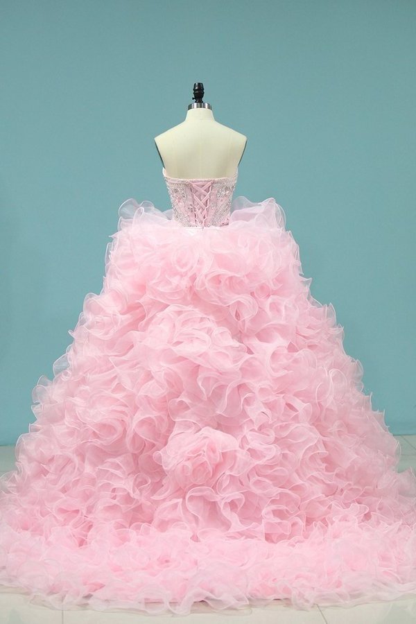 2024 Organza Quinceanera Dresses Sweetheart With Beads And Applique Court PTKRQ3XX