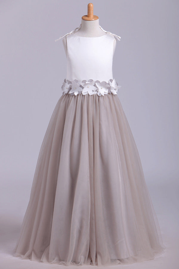 2024 New Flower Girl Dresses Bateau A Line Tulle With Handmade PXBXHCMQ