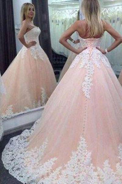 Vintage Ball Gown Sweetheart Pink Lace Appliques Tulle Long Quinceanera Dresses