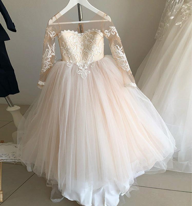 Princess A-Line Round Neck Tulle Long Sleeves Bowknot Flower Girl Dress with Appliques