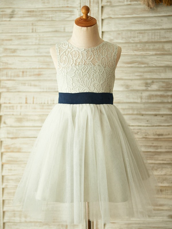 A-Line/Princess Tulle Lace Scoop Sleeveless Knee-Length Flower Girl Dresses TPP0007928