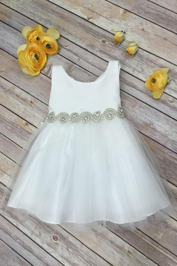 2024 Scoop Bowknot Knee-length Ivory Organza Beads Sleeveless Flower Girl