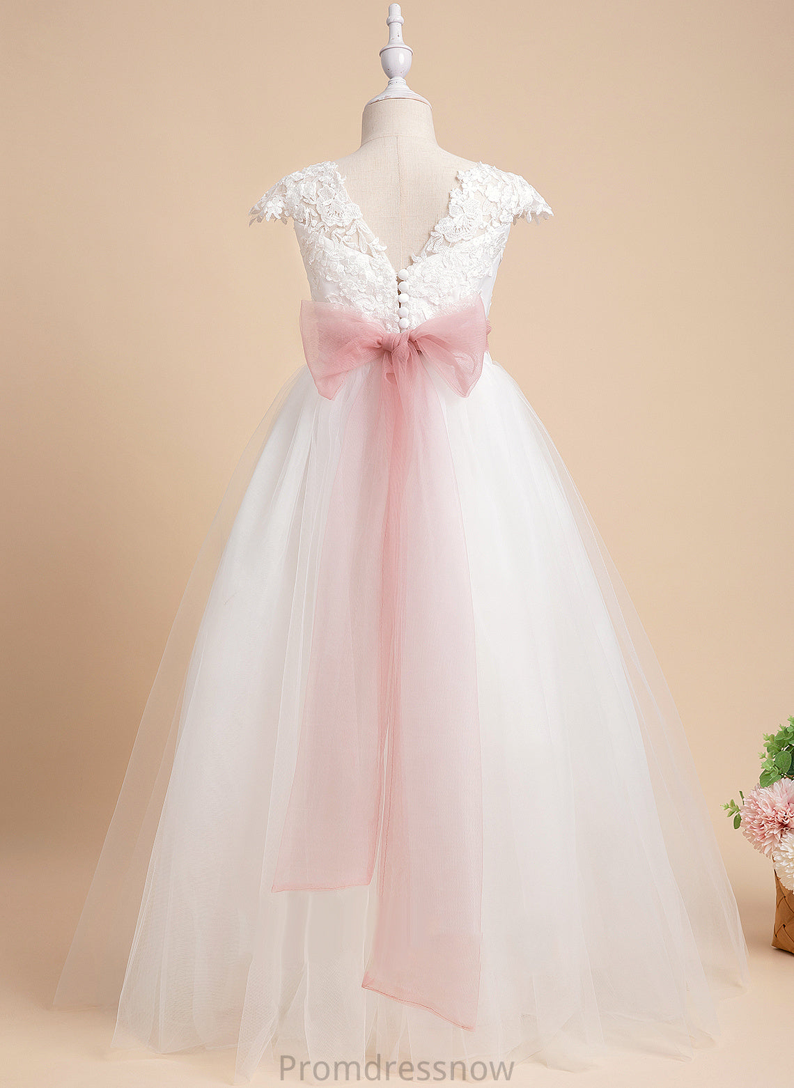 - Lace Dress Scoop With Ball-Gown/Princess Halle Flower Girl Dresses Flower Floor-length Lace/Sash Neck Girl Sleeveless