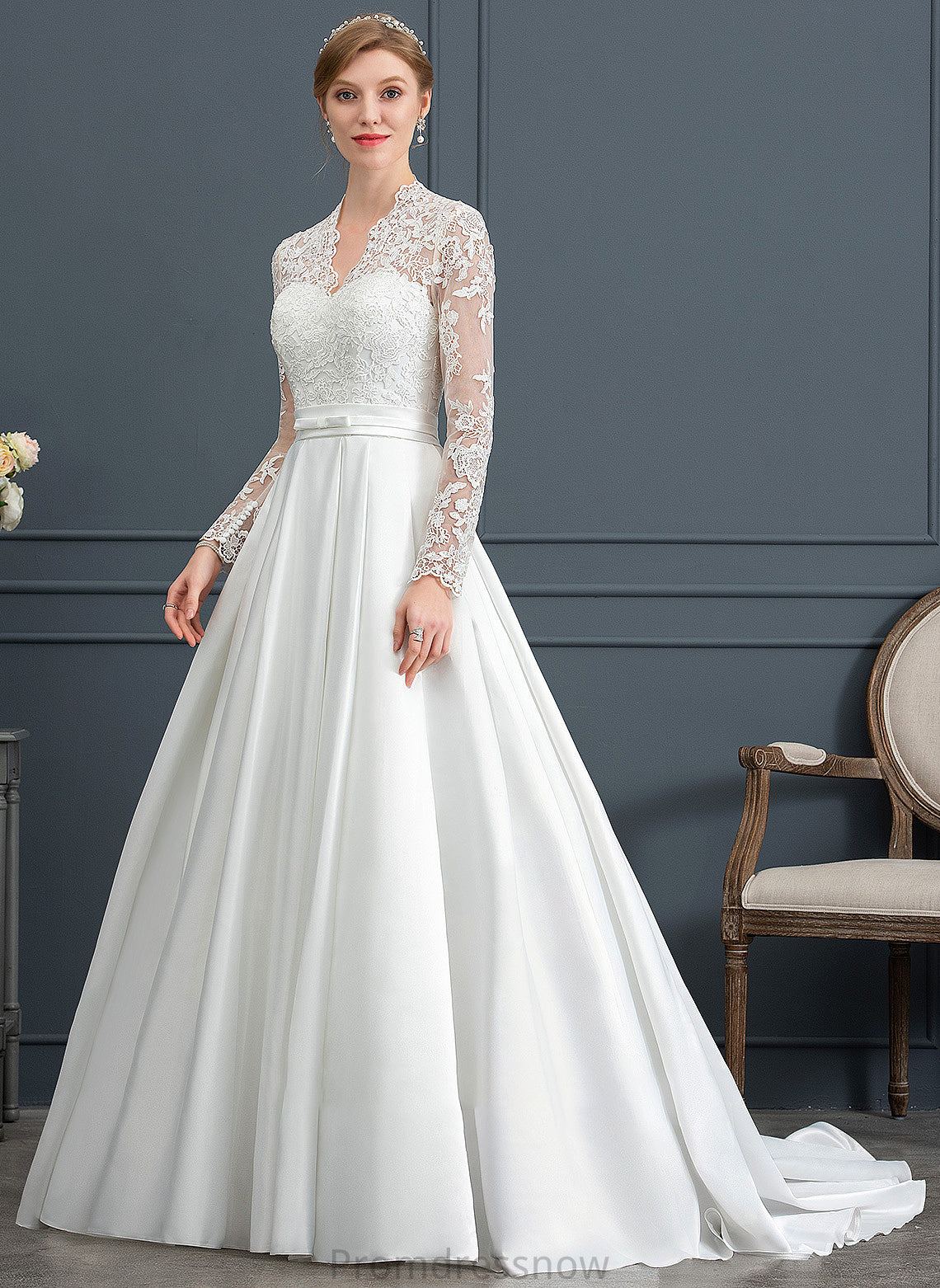 With Wedding Wedding Dresses V-neck Court Dress Train Bow(s) Ball-Gown/Princess Satin Alyvia