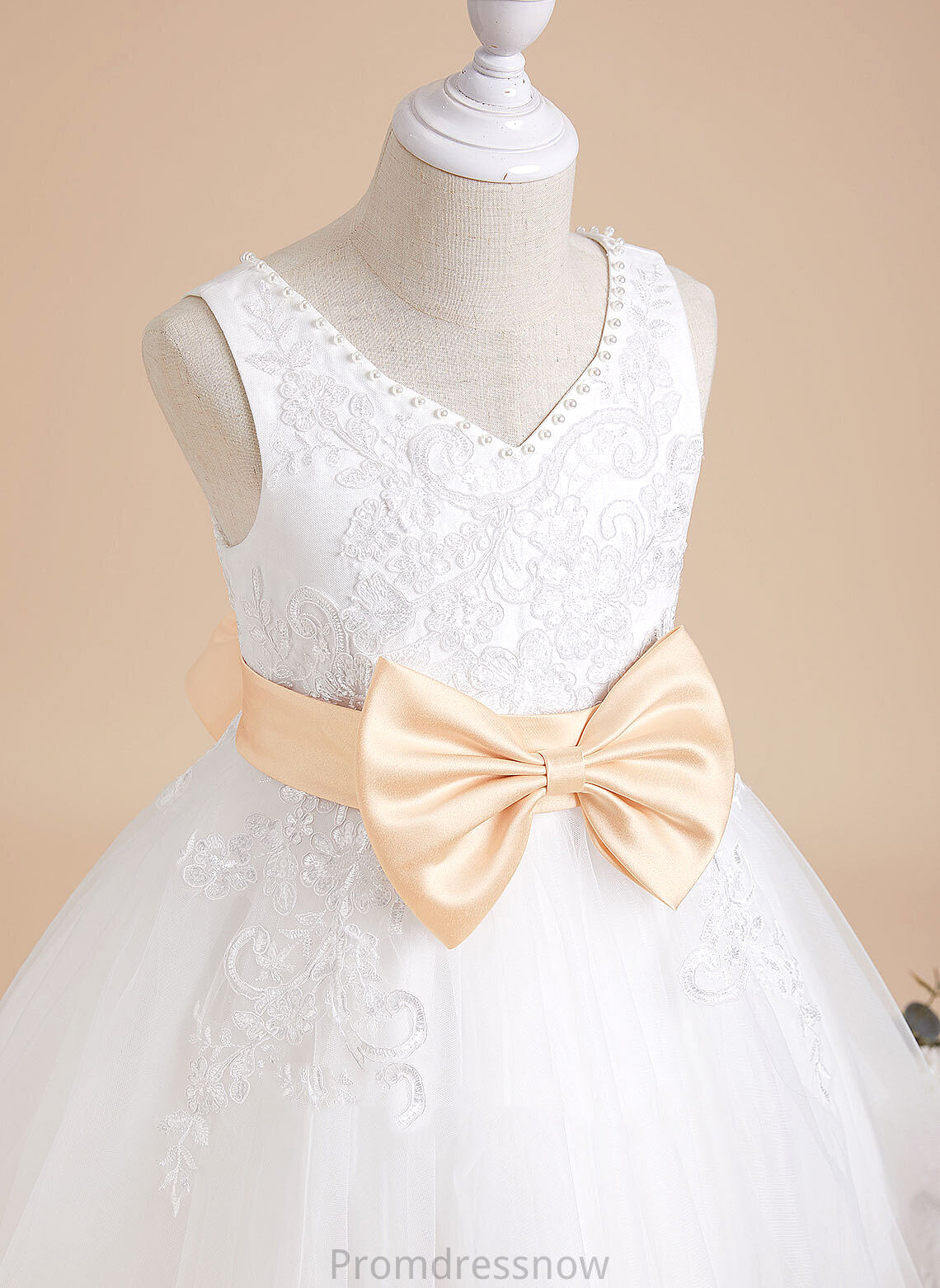 Girl Knee-length With - Sash/Beading/Bow(s) A-Line Sleeveless Kaley Flower Tulle/Lace Flower Girl Dresses V-neck Dress