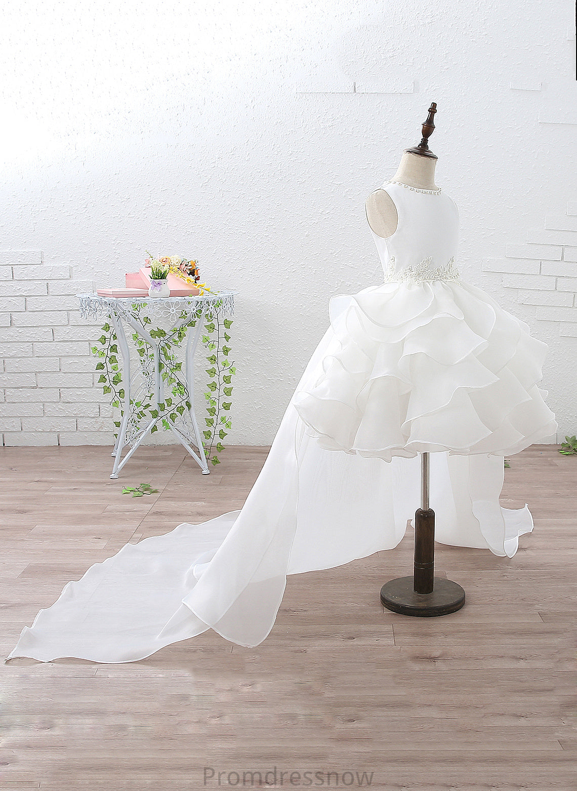 With Princess Girl Flower Girl Dresses Sleeveless Court Scoop - Organza/Satin Flower Ball-Gown/Princess Neck Dress Ruffles/Beading/Appliques Train