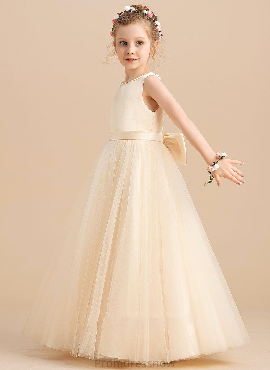 - Sleeveless Girl Ball-Gown/Princess Satin/Tulle With Flower Beading/Bow(s) Neck Ivy Flower Girl Dresses Dress Floor-length Scoop