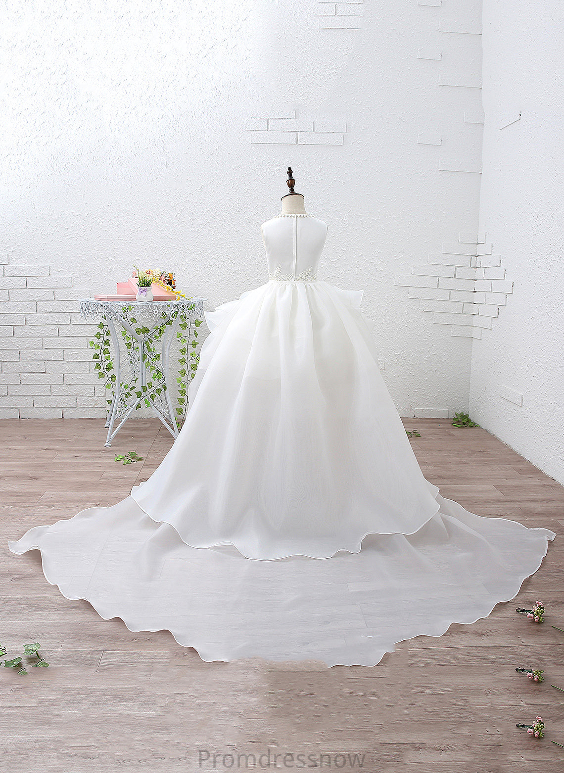 With Princess Girl Flower Girl Dresses Sleeveless Court Scoop - Organza/Satin Flower Ball-Gown/Princess Neck Dress Ruffles/Beading/Appliques Train