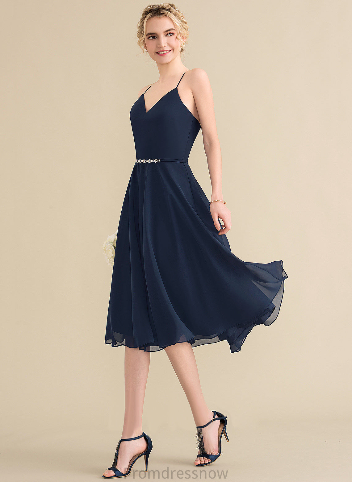 With Beading Chiffon Nicola Knee-Length V-neck Homecoming Dresses A-Line Dress Sequins Homecoming