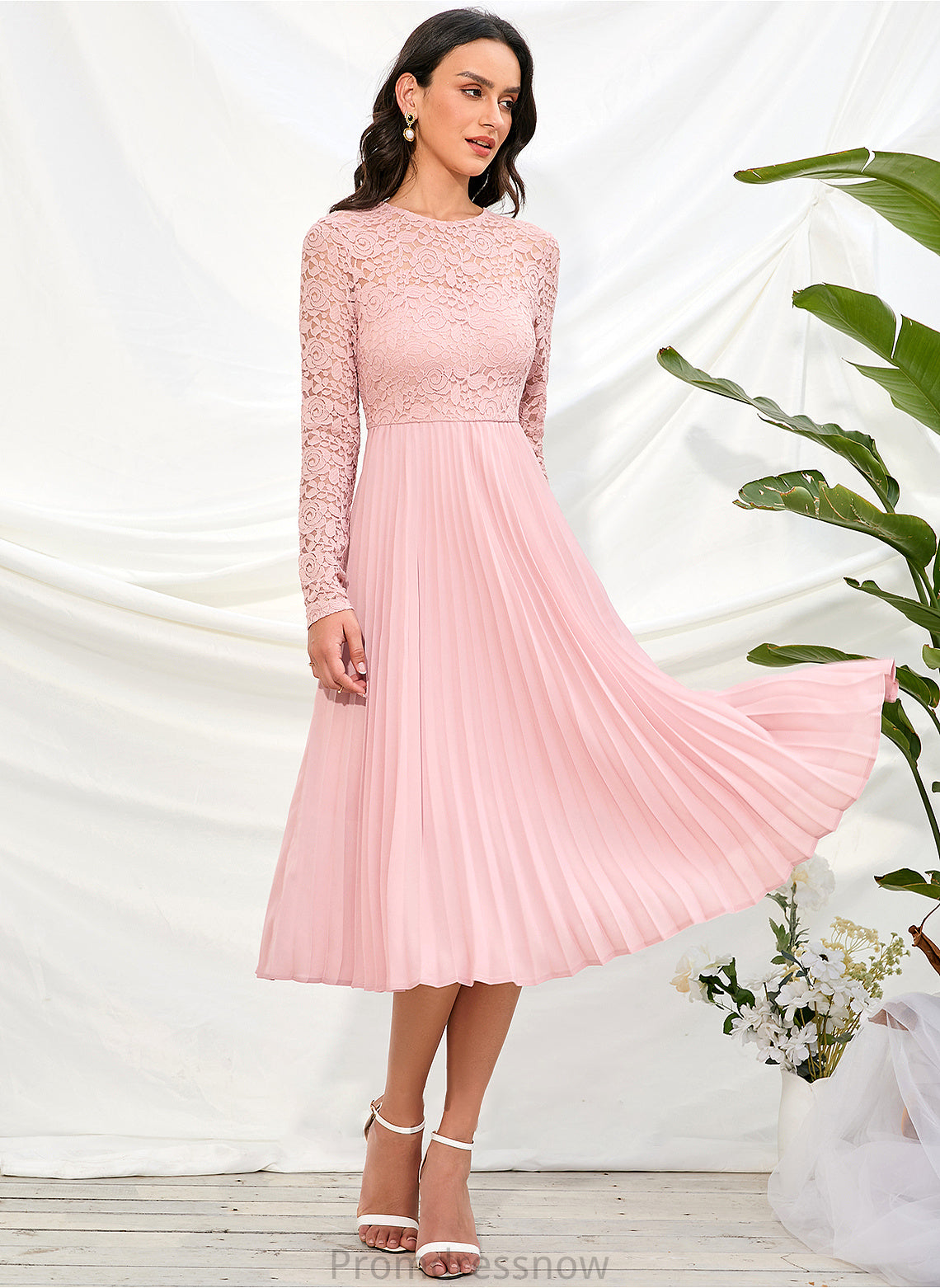 Length Fabric A-Line Knee-Length Sleeves Sleeve Lace Silhouette Straps Kamora V-Neck Natural Waist Bridesmaid Dresses