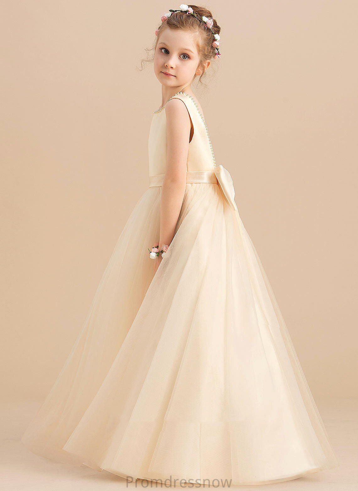 - Sleeveless Girl Ball-Gown/Princess Satin/Tulle With Flower Beading/Bow(s) Neck Ivy Flower Girl Dresses Dress Floor-length Scoop