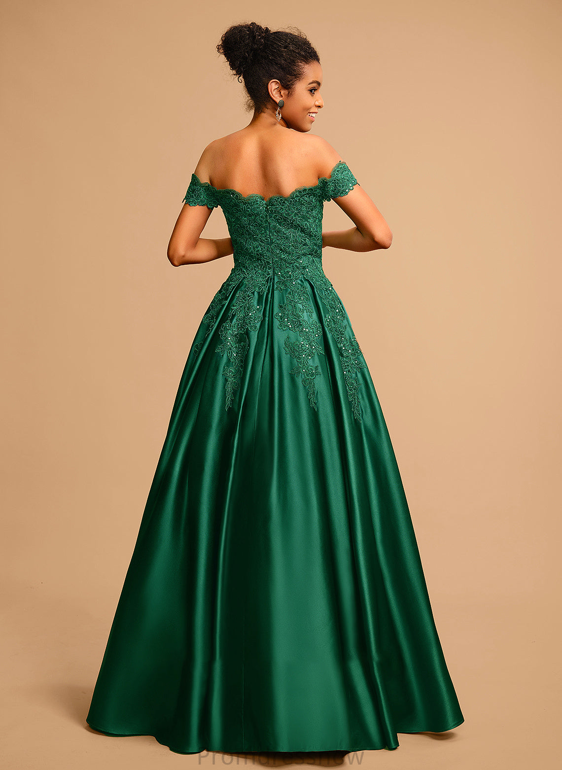 With Sequins Ball-Gown/Princess Floor-Length Prom Dresses Off-the-Shoulder Satin Regina