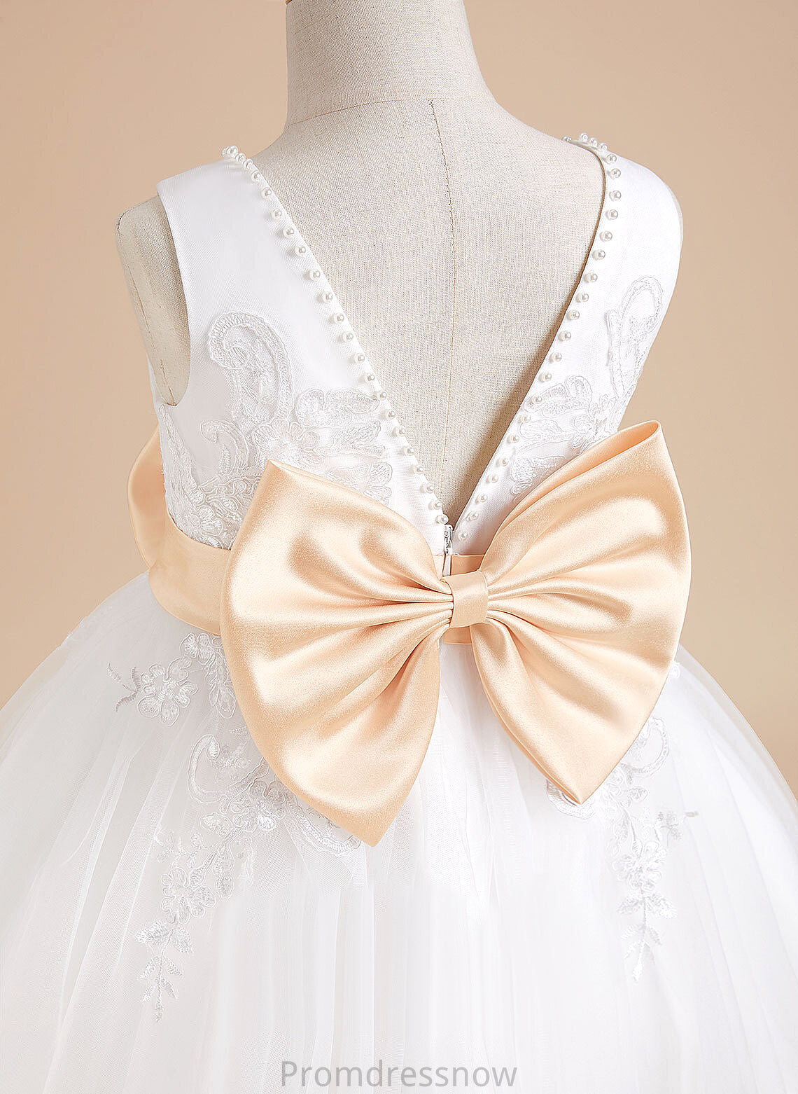 Girl Knee-length With - Sash/Beading/Bow(s) A-Line Sleeveless Kaley Flower Tulle/Lace Flower Girl Dresses V-neck Dress