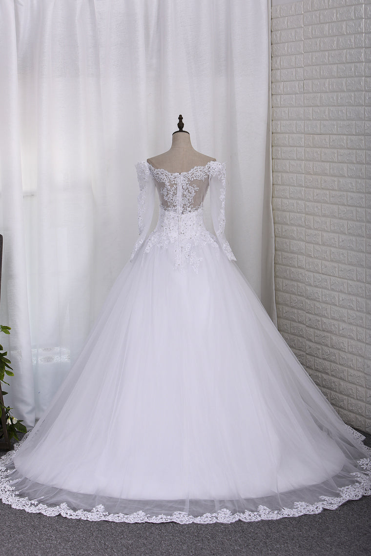 2024 New Wedding Dress A-Line Scoop Long Sleeves Tulle Court Train With Applique