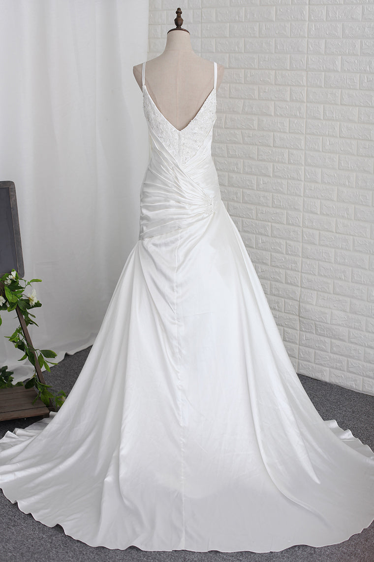 2024 Classic Spaghetti Straps Elastic Satin Bridal With Beading