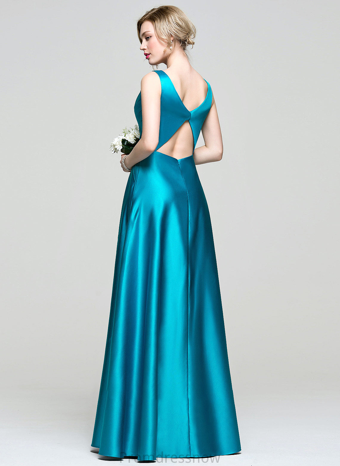 With V-neck Ball-Gown/Princess Prom Dresses Satin Silvia Pockets Floor-Length Ruffle