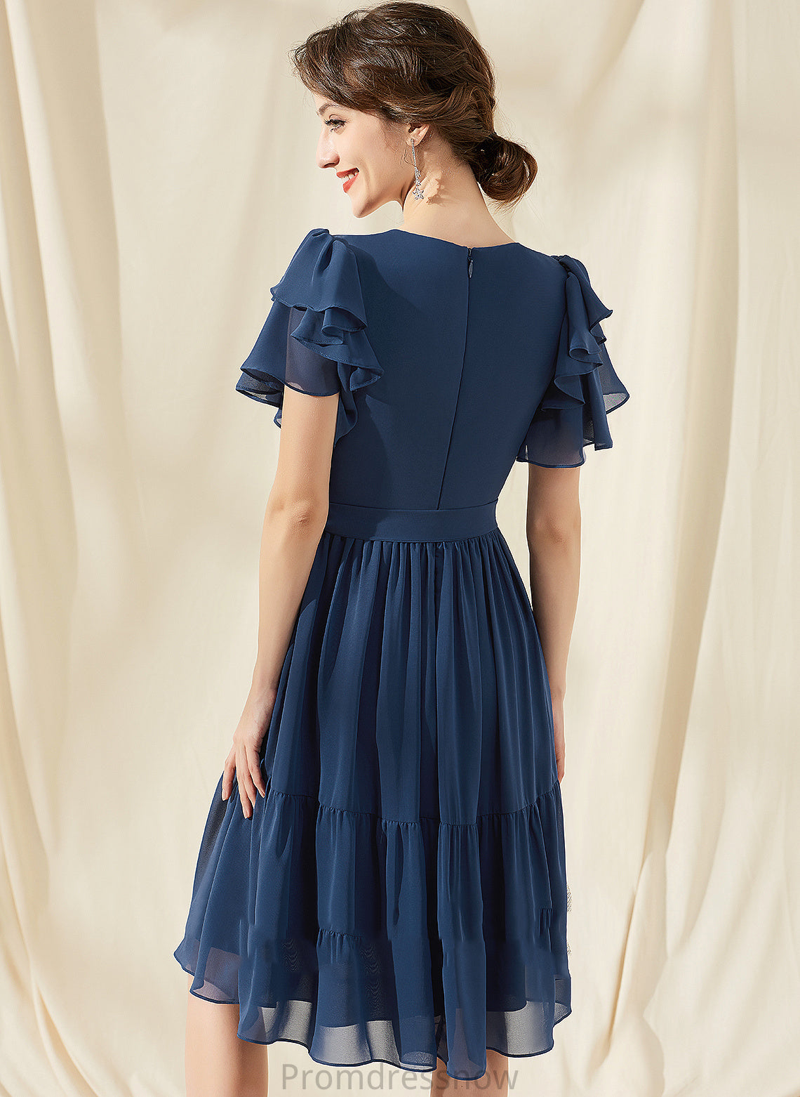 With A-Line Ruffles Bow(s) Chiffon Cascading Homecoming Dresses Amiya Knee-Length V-neck Homecoming Dress