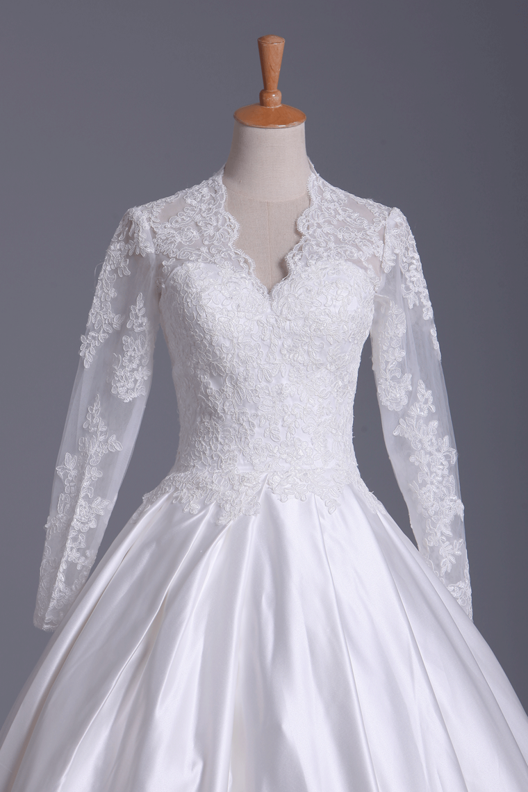 2024 Wedding Dresses A Line V Neck Long Sleeves With Applique Satin