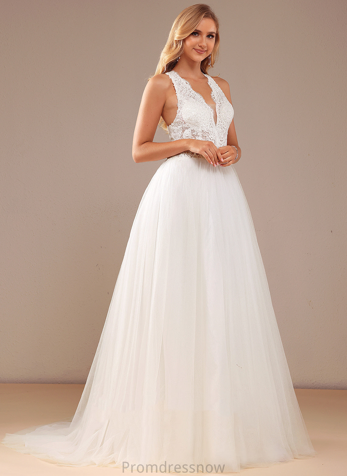 With Tulle Wedding Ball-Gown/Princess Cali Lace Court Wedding Dresses Dress Sequins Train Lace V-neck